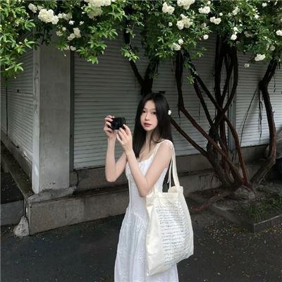 爱散时花落茶靡